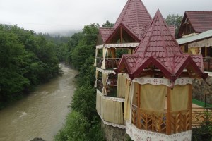 Серебристые водопады, Шешоры